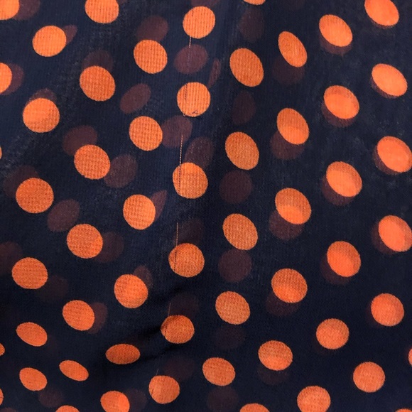 Sheer polka dot sleeveless blouse - Picture 5 of 5